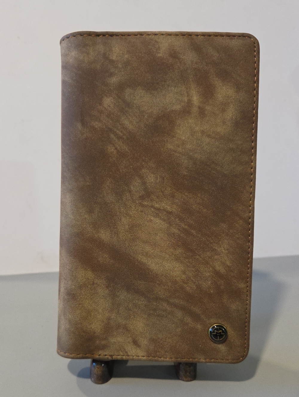 CaseMe Leather Tri-Fold Wallet with Brushed Bronze Finish